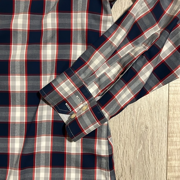 Banana Republic Non Iron Tailored Slim Fit Shirt - Picture 5 of 9